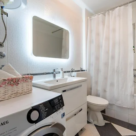 29 Apartment *